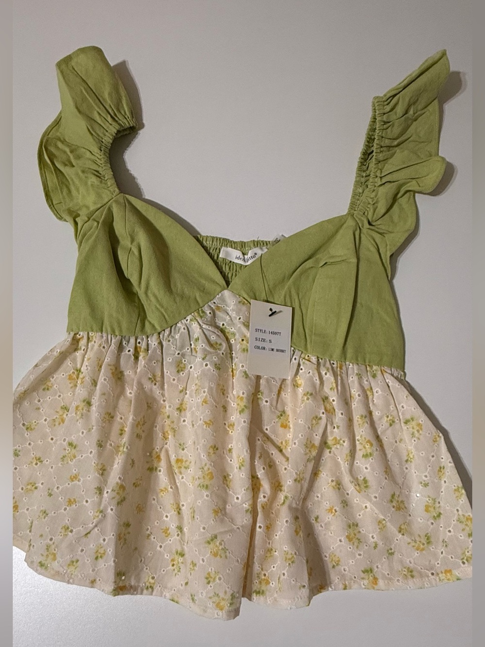 NWT Green & Cream Floral Eyelet Peplum Top w/ Ruffle Sleeve